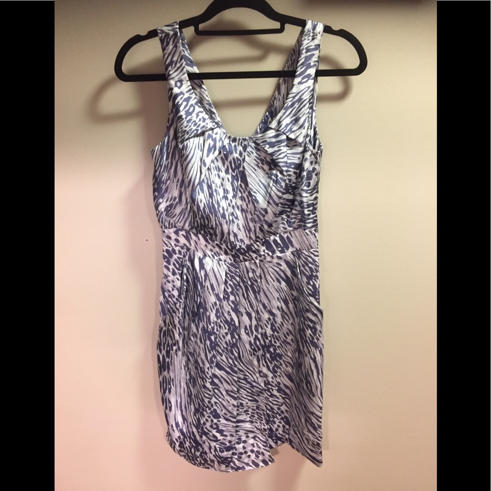 SOLD💐Beautiful BCBG dress💐